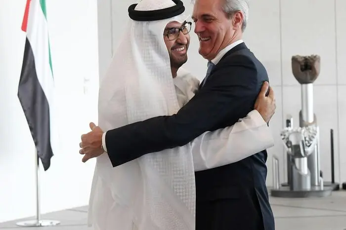 ... und OMV-CEO Rainer Seele am Samstagabend (Ortszeit) voll des gegenseitigen Lobes für den Beitrag des jeweils Anderen am Zustandekommen des Übereinkommens zwischen der OMV und der Abu Dhabi National Oil Company (ADNOC).