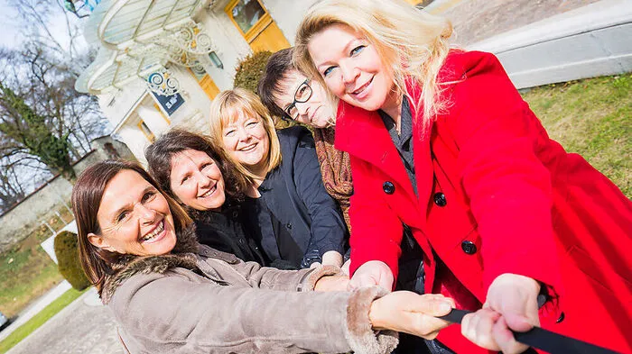 Ziehen an einem Strang:Astrid Malle (Frauenbüro), Christine Erlach (Mädchenzentrum), Roswitha Bucher (Gewaltschutzzentrum), Maria Cervenka (Projektgruppe Frauen) und Tanja Telesklav (Frau in der Wirtschaft) (von links nach rechts)