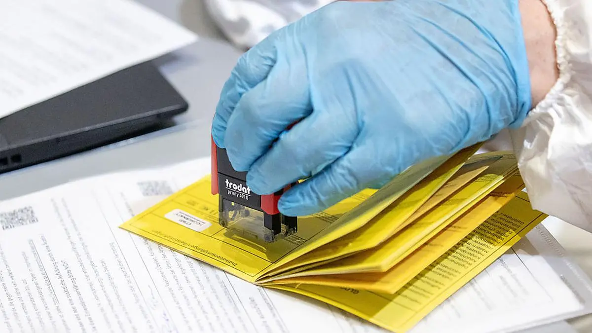 Österreichweit tauchen zunehmend falsche Impfpässe auf