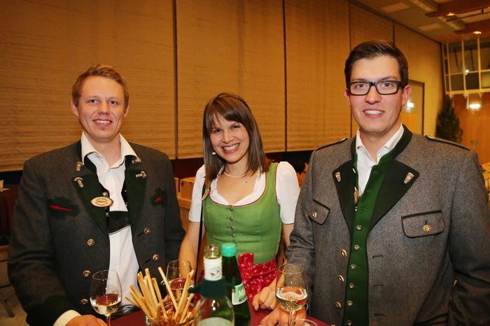 Der Bezirksball ist Treffpunkt für alle Waidleute der Region.