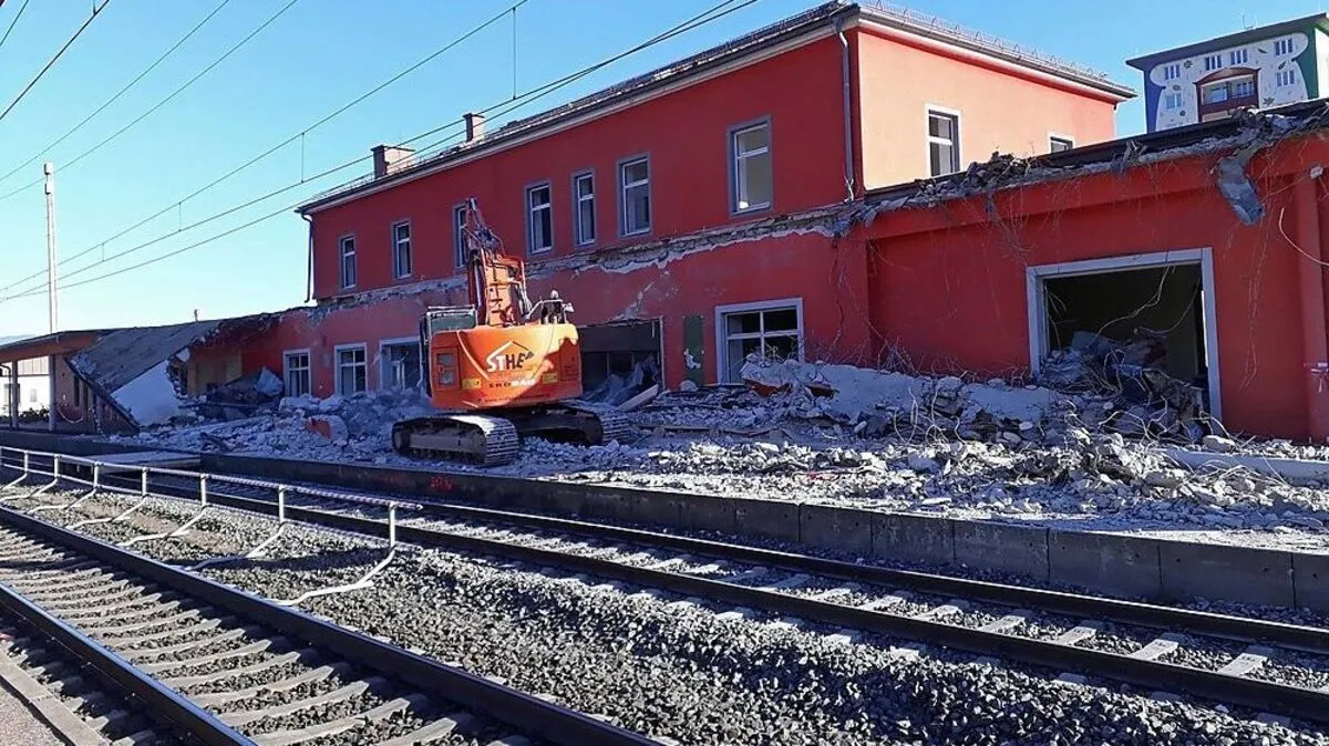 Der Bahnhof wird komplett abgerissen