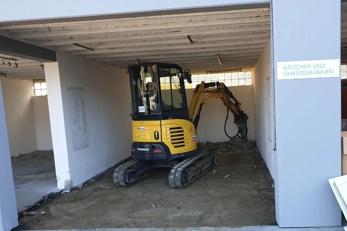 Was den Einsatz der Bagger erklärt.