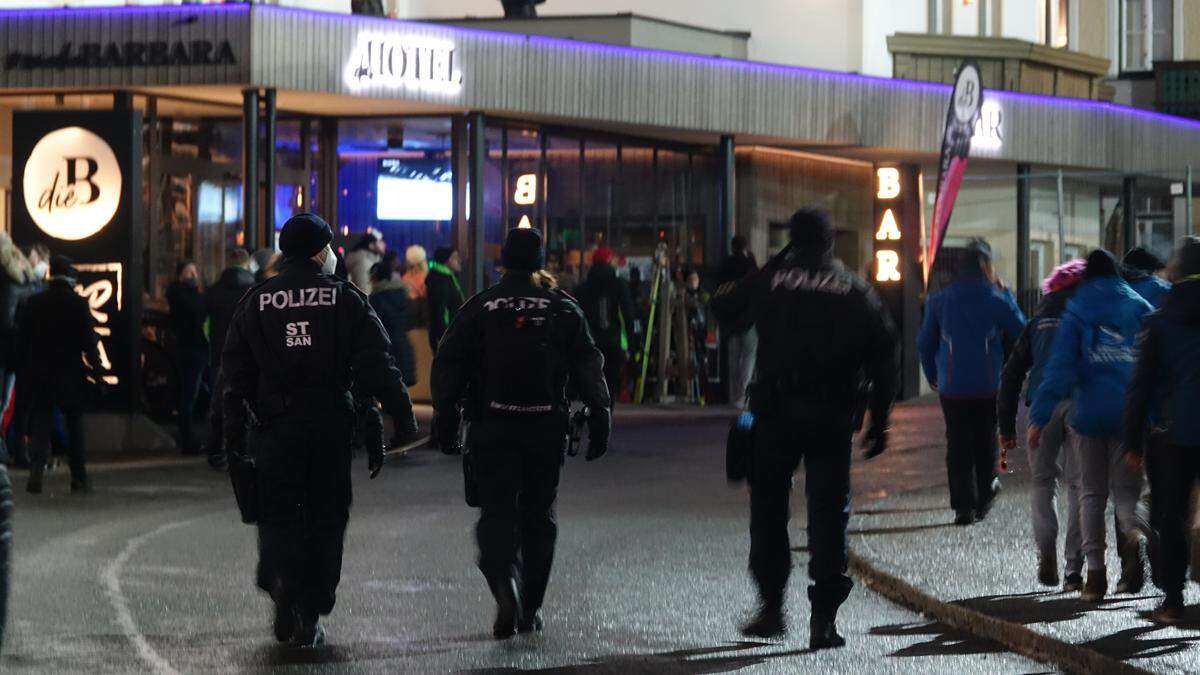 Die Polizei unterwegs beim Schladminger Nachtslalom, die Folgen ihrer Arbeit wurden am Mittwoch verhandelt 