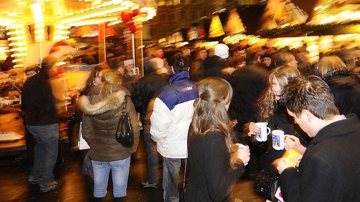 Viele Adventmärkterund um Graz  sperren am Wochenende auf