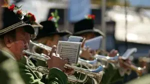 1050 Musiker und Sänger treten beim Großkonzert gemeinsam auf