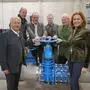 Obmann Josef Ober(l.) und Geschäftsführer Martin Pesendorfer (M.) mit Ehrengästen bei der Eröffnung der neuen Trinkwasser-Hochbehälter