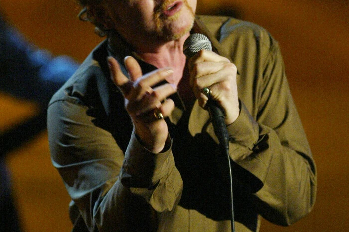 ... wie auch Mick Hucknall alias Simply Red.