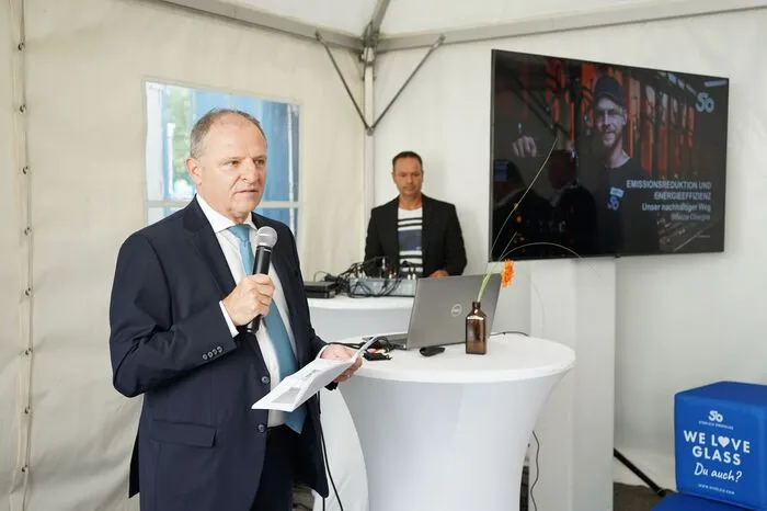 Georg Feith, CEO der Stoelzle Glasgruppe stellte nach der Begrüßung einige aktuelle Projekte vor.
