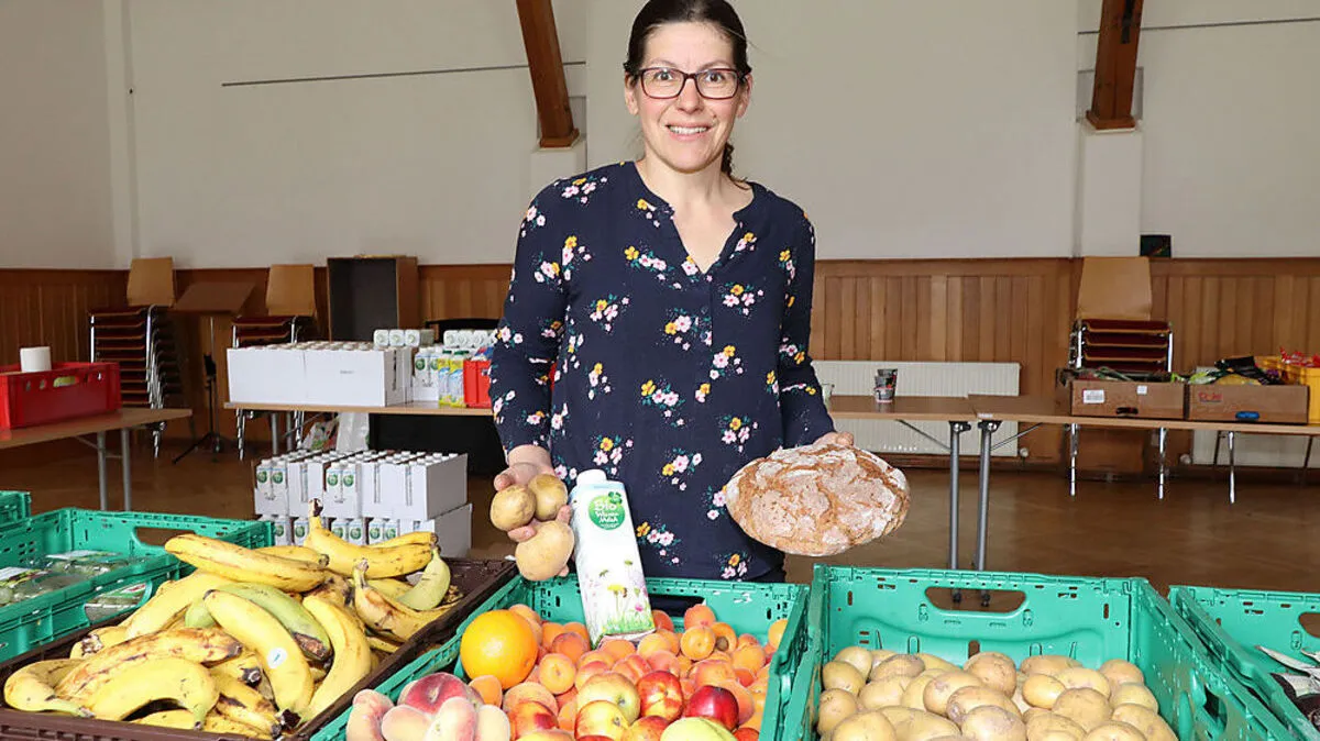 Verena Bacher hilft seit dem Lockdown bei der Lebensmittelausgabe im Feldkirchner Pfarrhof