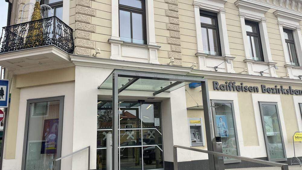 Beschlossene Sache: Die Raiffeisen-Bezirksbank St. Veit-Feldkirchen fusioniert mit der Mittelkärntner Bank 