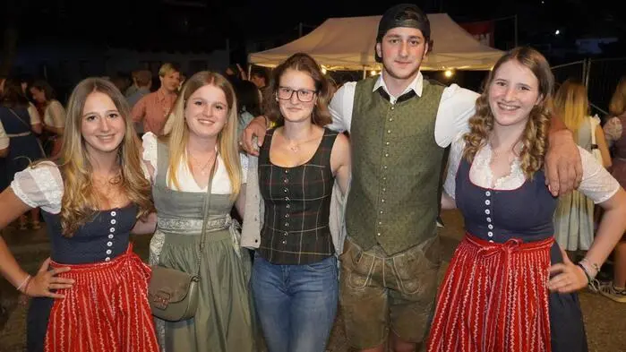 Beste Unterhaltung, gelebte Kameradschaft und zahlreiche Besucher prägten auch heuer wieder den Unterhauser Kirchtag der Freiwilligen Feuerwehr Kötzing.