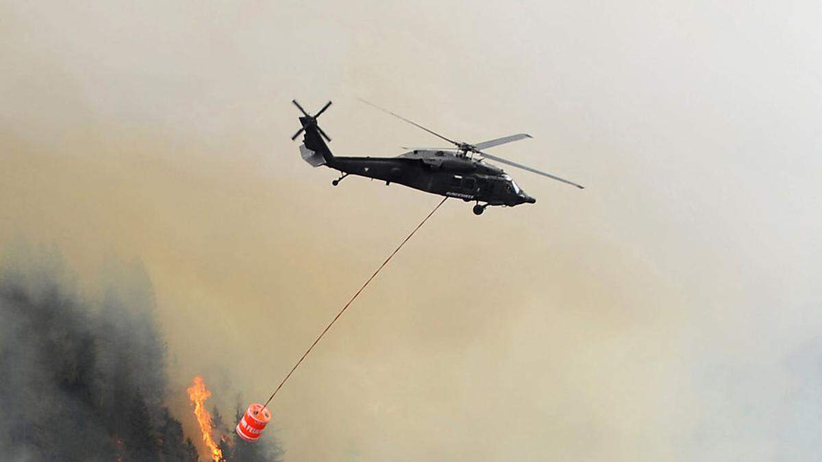 Der Brand bedrohte auch ein nahes Waldgebiet (Sujetbild)