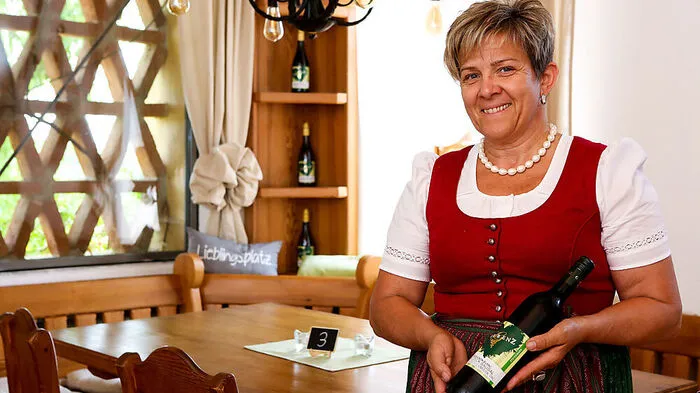 Monika Grebenz lädt in den "Genussplatz"