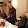 Karl Holzer (stehend) legte das Kommando nieder. Jetzt ist er Administrator 
