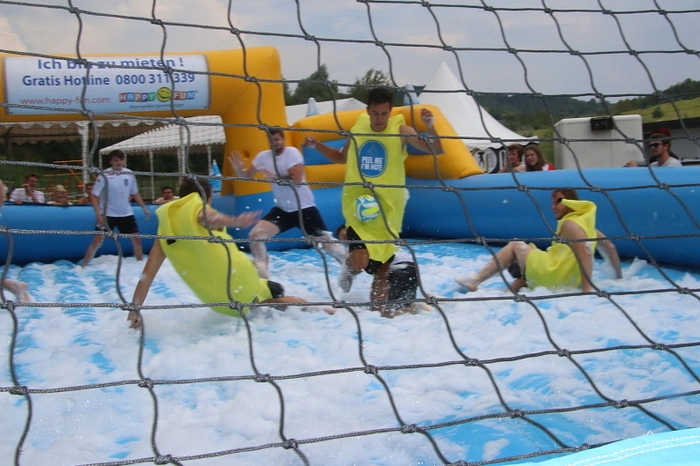 Besonders gut kam das vom Juko Bärnbach-Köflach organisierte „Sliding Soccer Turnier“ bei den Jugendlichen an.