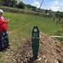 Fatima Bajrektarevic am Grab ihres Neffen Adis Dolic in Donja Vidovska