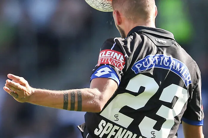 LUKAS SPENDLHOFER, Note: 3 Tadellose Leistung wie gehabt. In Kopfballduellen weiterhin eine Macht. Hatte diesmal nicht so viel Zielwasser getrunken wie in St. Pölten und vergab eine Freistoßmöglichkeit knapp.