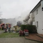 Bereits auf der Anfahrt konnte von den Einsatzkräften eine starke Rauchentwicklung wahrgenommen werden: Eine Wohnung in Raach stand im Vollbrand