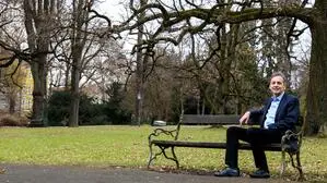 Reinhold Esterbauer im Stadtpark in Graz: „Hoffnung ist allen Menschen eigen. Ohne sie würde das Menschsein verkümmern.“