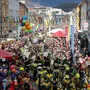 Unvorstellbare Bilder in Zeiten von Corona: 20.000 Menschen beim Faschingsumzug in Villach