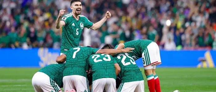Mexiko feiert den ersten Sieg in einem K.o.-Spiel bei einer WM: 2:0 über Ecuador