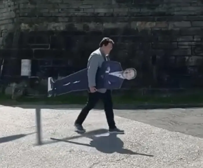 Im vergangenen Jahr amüsierte Christian Pober in sozialen Medien mit seinem „Papp-Günther“