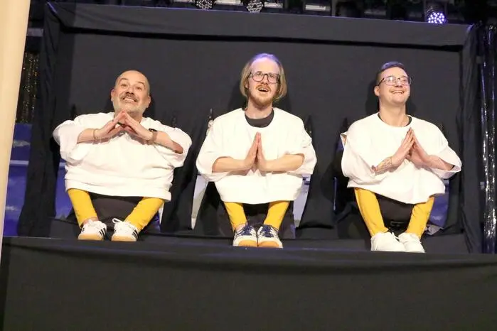 Bevor es mit den Nummern „Mamma Mia“ und „Benni & Benni“ in die Pause ging, sorgten die „Dancing-Stars“ (Foto) für wahre Begeisterungsstürme.