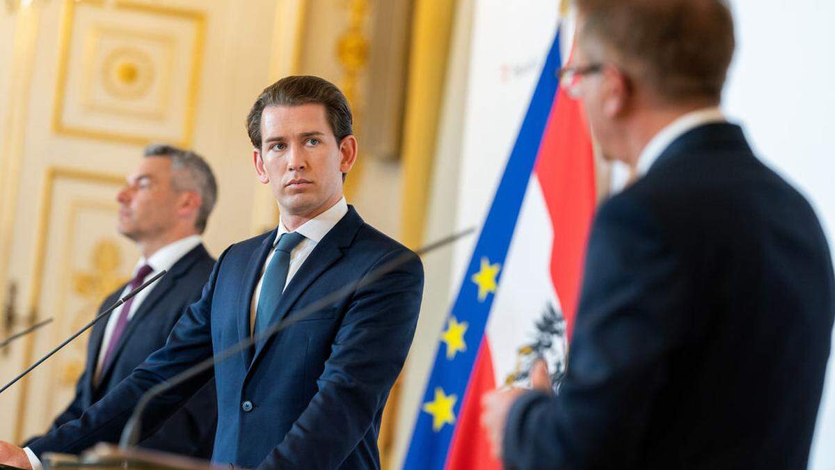 Bundeskanzler Sebastian Kurz mit Gesundheitsminister Rudolf Anschober und Innenminister Karl Nehmmer