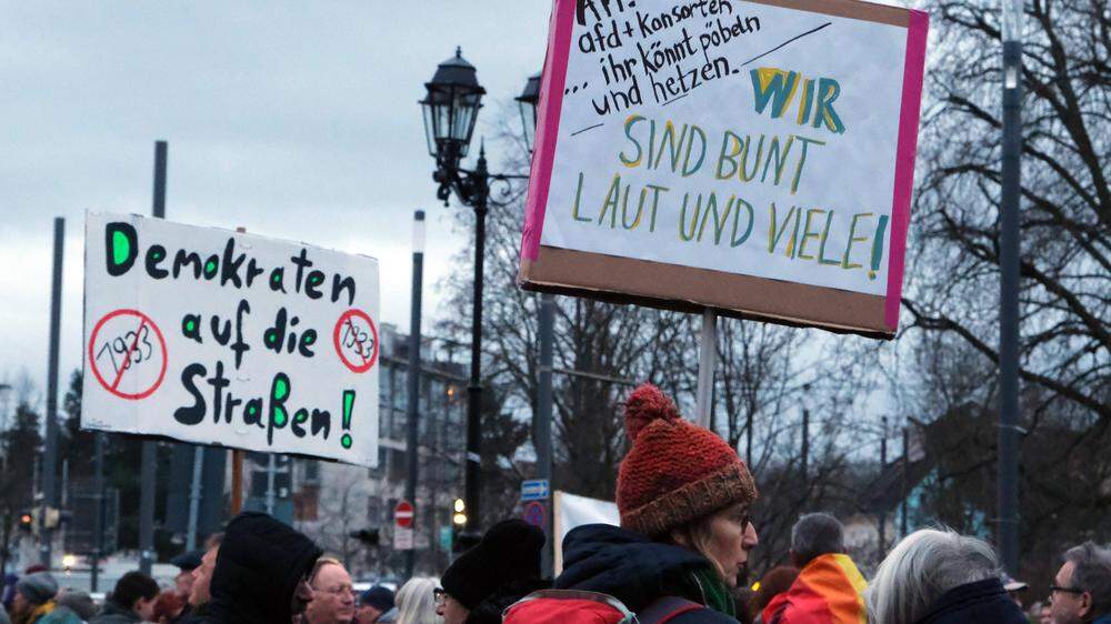 In vielen deutschen Städten wie hier in Darmstadt wurde zuletzt gegen den Aufstieg der AfD demonstriert