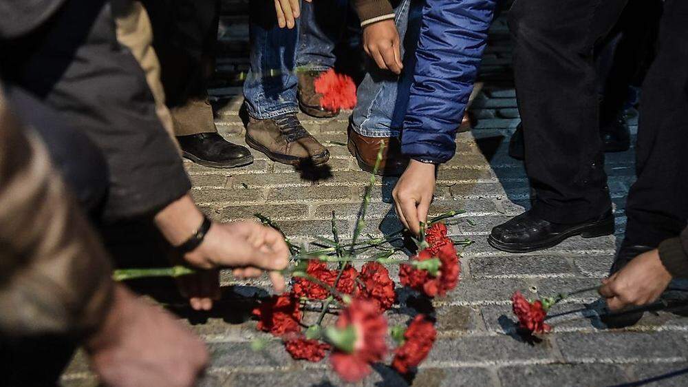 Trauer nach dem Terror in Istanbul 