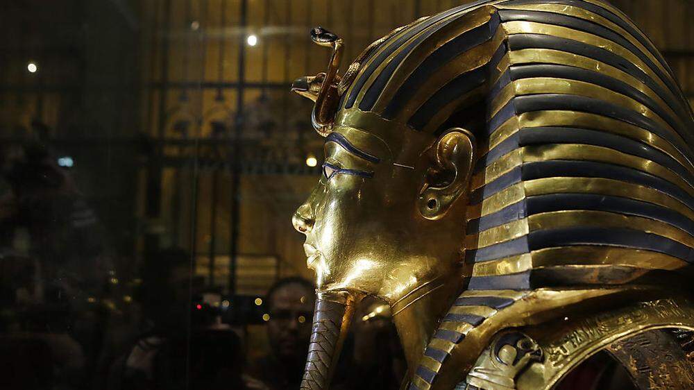 erst Bart ab, jetzt Bart an: Tutanchamuns Totenmaske wird repariert
