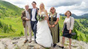 Yvonne und Florian Lerchbammer-Kreith haben auf der Turracher Höhe im engsten Familienkreis geheiratet