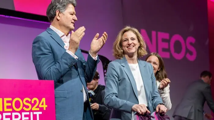 Beate Meinl-Reisinger wurde als Spitzenkandidatin der Neos in Graz gekürt.