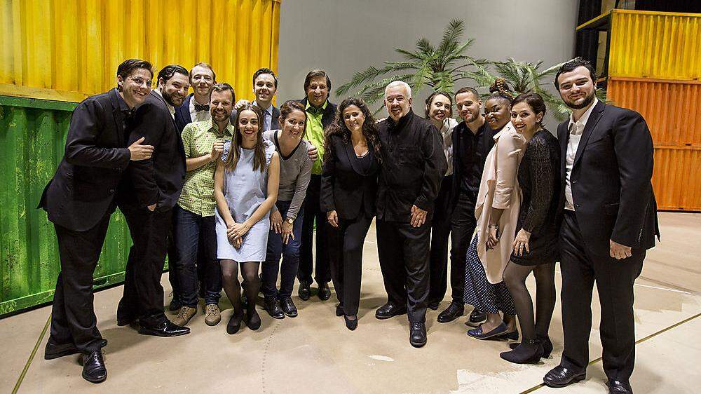 La Périchole 2018: Das Ensemble mit Cecilia Bartoli und Marc Minkowski in der Mitte
