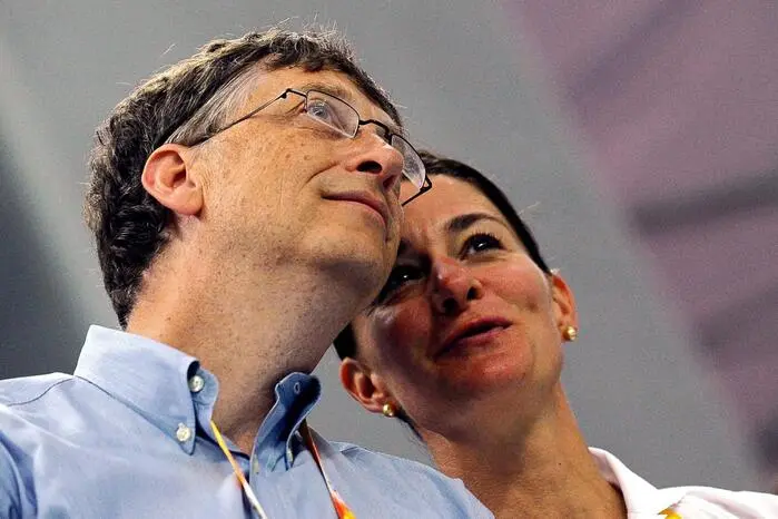 Teurer soll nur noch die Scheidung des Microsoft-Gründers Bill Gates von seiner Frau Melinda nach 27 Jahren Ehe gewesen sein.  Bestätigt ist es nicht, die Summe macht trotzdem schwindlig: 70 Milliarden Euro soll Bill Gates seiner Ex-Frau gezahlt haben.