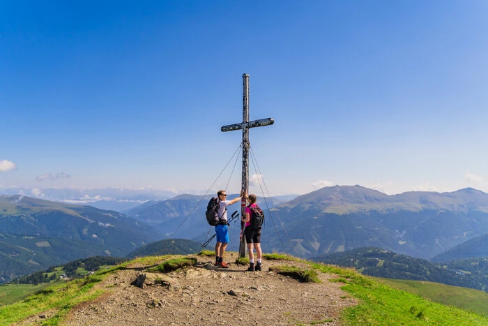 Auf muaß i! Na dann, die Turracher Höhe wartet auf Sie!