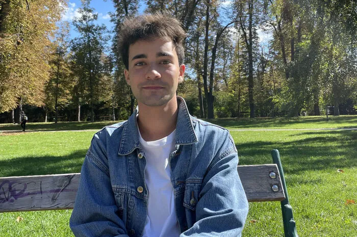 Kolja (22): "Bisher ist mir an der KPÖ nichts negativ aufgefallen. Mir gefällt die Bürgernähe von Kahr. Auch der Fokus aufs Wohnungsthema ist gut. Die Grazer KPÖ hat nichts mit dem zu tun, woran man denkt, wenn man 'Kommunismus' hört."