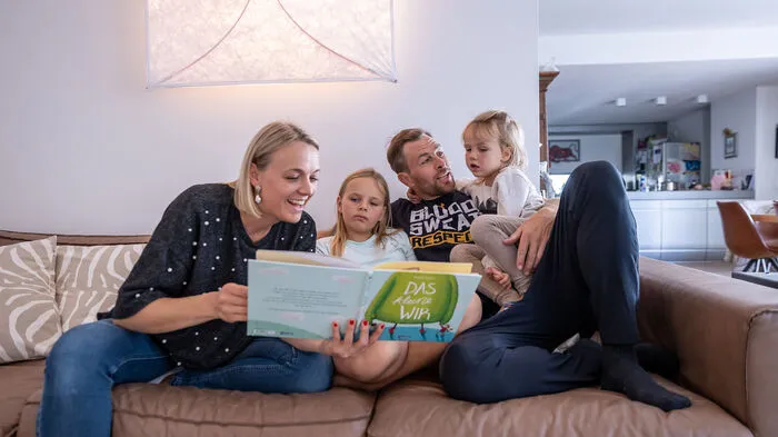 Klicken Sie sich durch die Schnappschüsse von Benjamin Karl und seiner Familie!