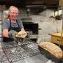 Auch das Brot backt Hüttenwirtin Martha Reischl selbst