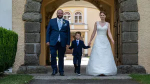 Angelika Konrad & Markus Zotter heirateten auf Schloss Johnsdorf