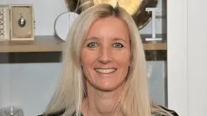 Goldschmiedemeisterin Cornelia Salzinger