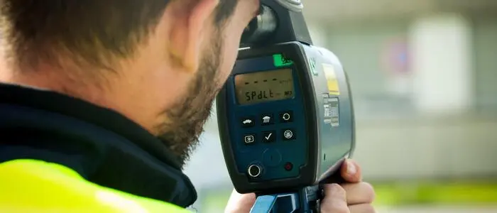 Drei Raser gingen der Autobahnpolizei bei Kontrollen auf der A 2 ins Netz