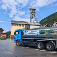 Solche und so ähnliche Tanklastwagen fuhren im heurigen Sommer öfter durch Bad Bleiberg