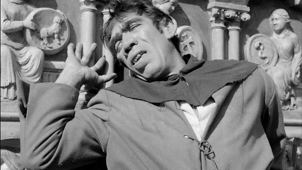 Anthony Quinn 1956 in der Rolle des Quasimodo 