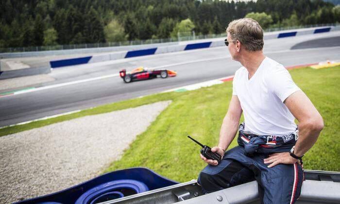 Bremst für sein Leben gern: Formel-1-Urgestein David Coulthard.