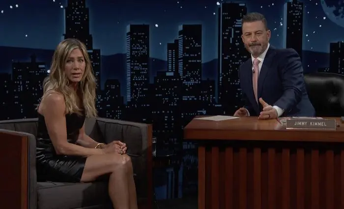 Jennifer Aniston on the talk show Jimmy Kimmel Live Pictures must credit ABC Friends star Jennifer Aniston brought her pet rescue dog on a TV talk show to talk about a book he inspired her to write The childrens book, called Clydeo Takes A Bite Out of Life is a story based on the pooch, named Clyde Wearing a black leather mini dress, Jennifer, 55, sat next to him on the couch as she chatted to host Jimmy Kimmel Earlier she also played a game of true or false as Kimmel, 56, ran through some newspaper and magazine stories about her And one that she confessed was accurate was that she once had a salmon sperm facial ABC via JLPPA Bestimage PUBLICATIONxINxGERxAUTxSUIxONLY Copyright: xJLPPAx/xBestimagexJLPPAx/xBestimagex