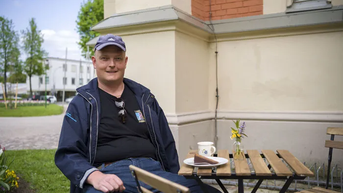 Eine gemütliche Pause einlegen kann man in der Evangelischen Kirche im Stadtpark