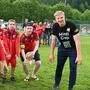 Im Juni wird in Sirnitz und Steuerberg mit Martin Hinteregger (rechts) wieder der Fußball gefeiert 