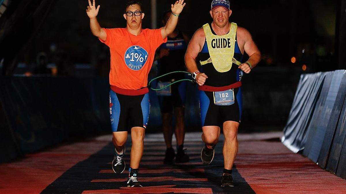 Nikic und sein Coach Grieb schrieben beim Zieleinlauf Geschichte 