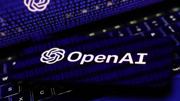 Laptop-Tastatur mit OpenAI-Schriftzug